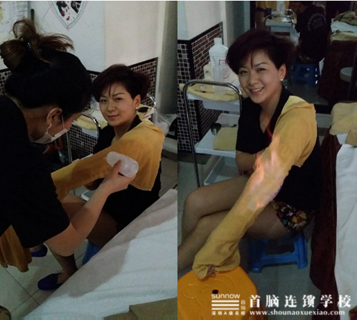 容班学员做手部火疗