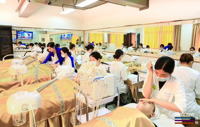 全国容学校前十名怎么选择?