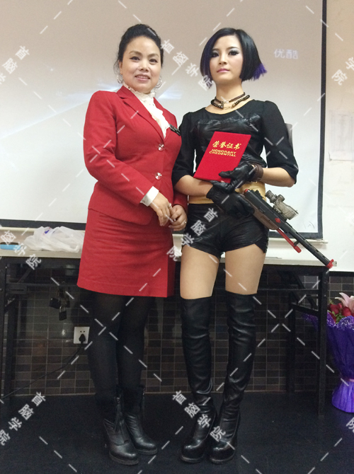 首脑化妆学校化妆讲师闫文会老师