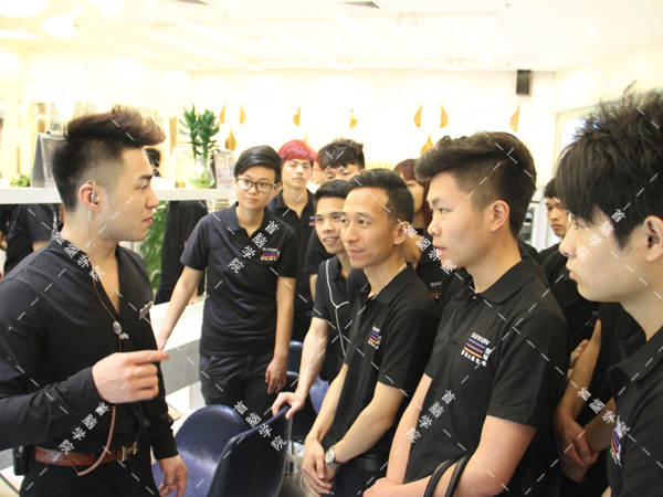 深圳发学校